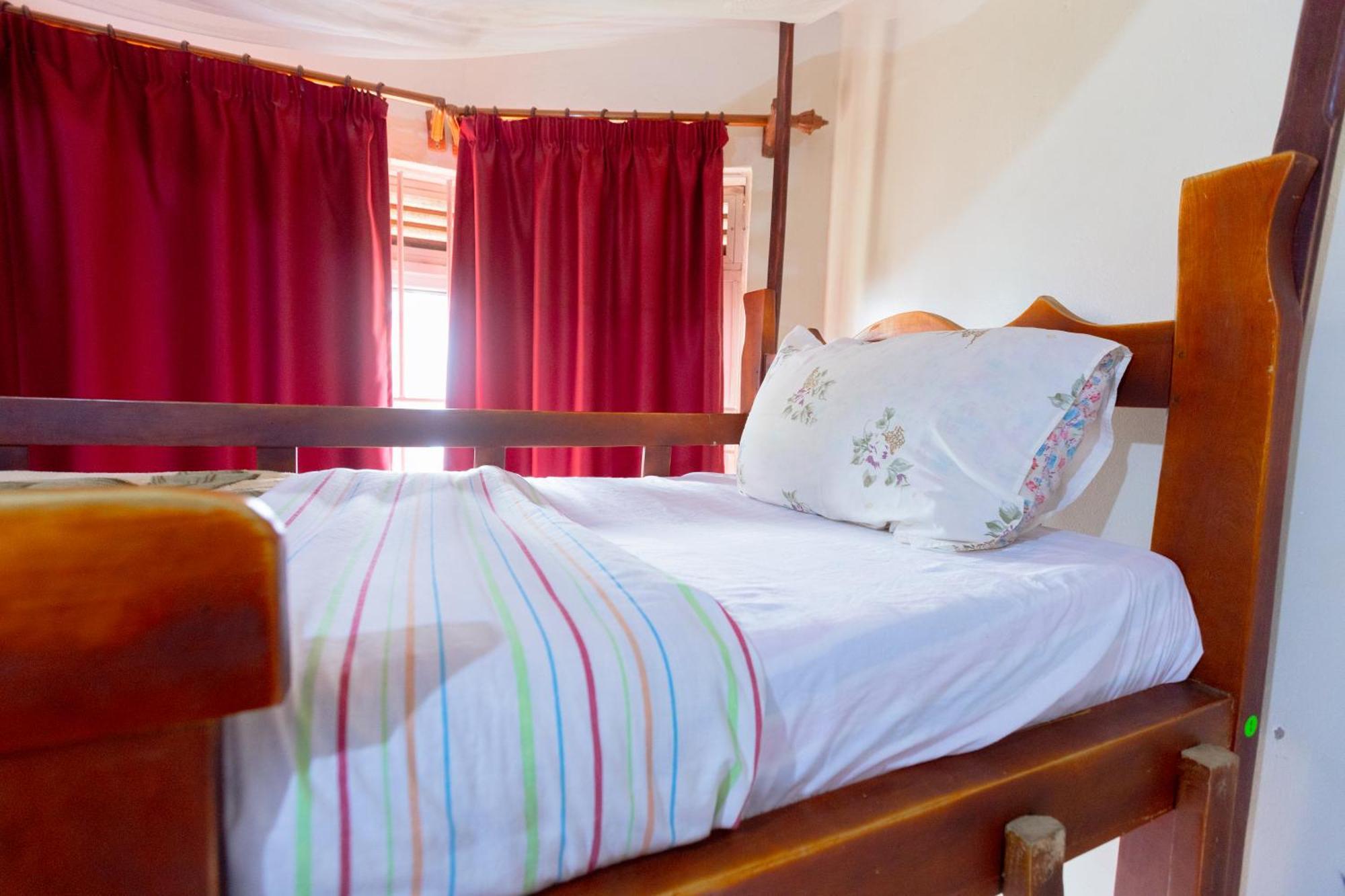 Luxury Acacia Villa With Kampala'S Best View Экстерьер фото