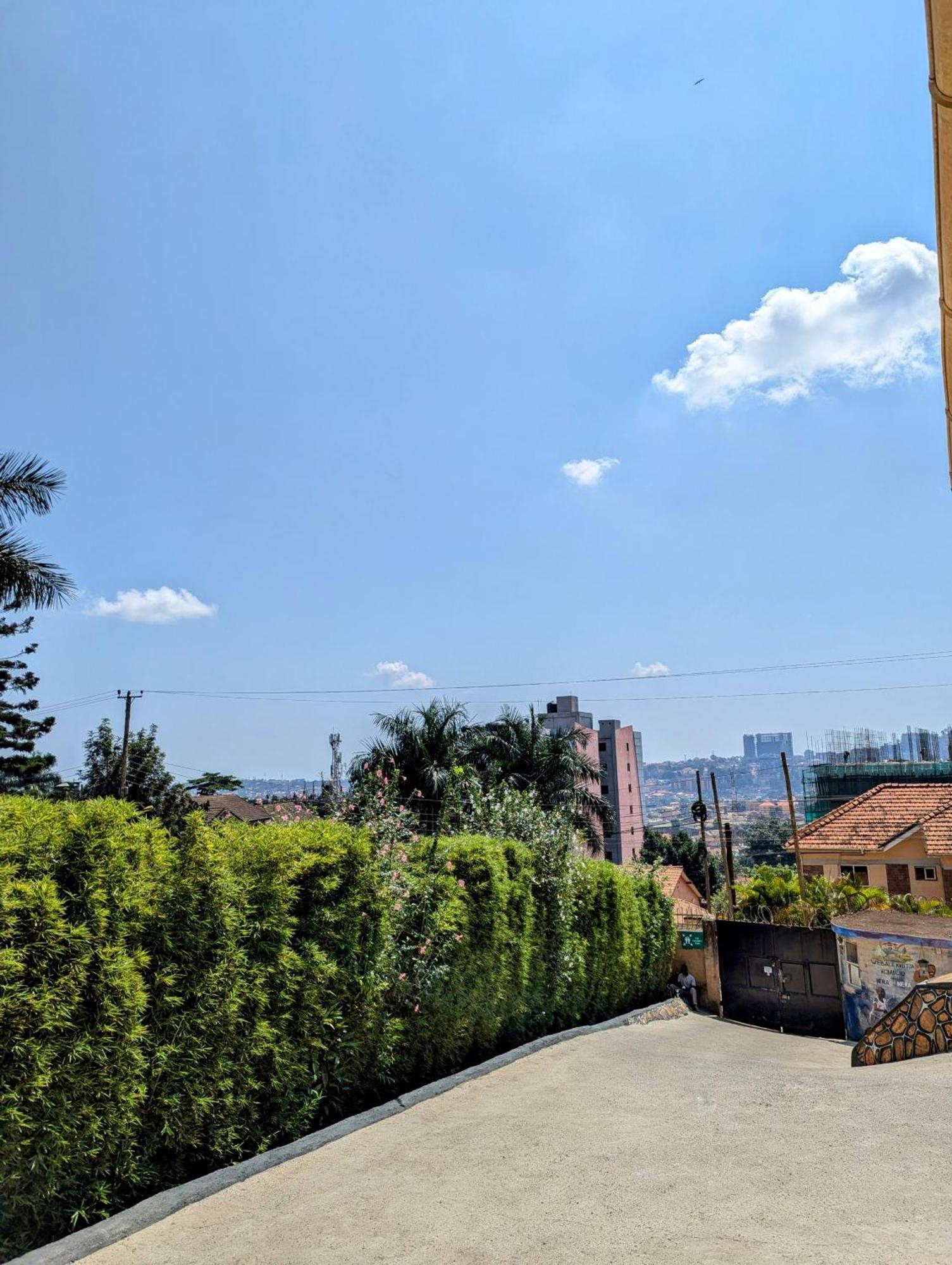 Luxury Acacia Villa With Kampala'S Best View Экстерьер фото