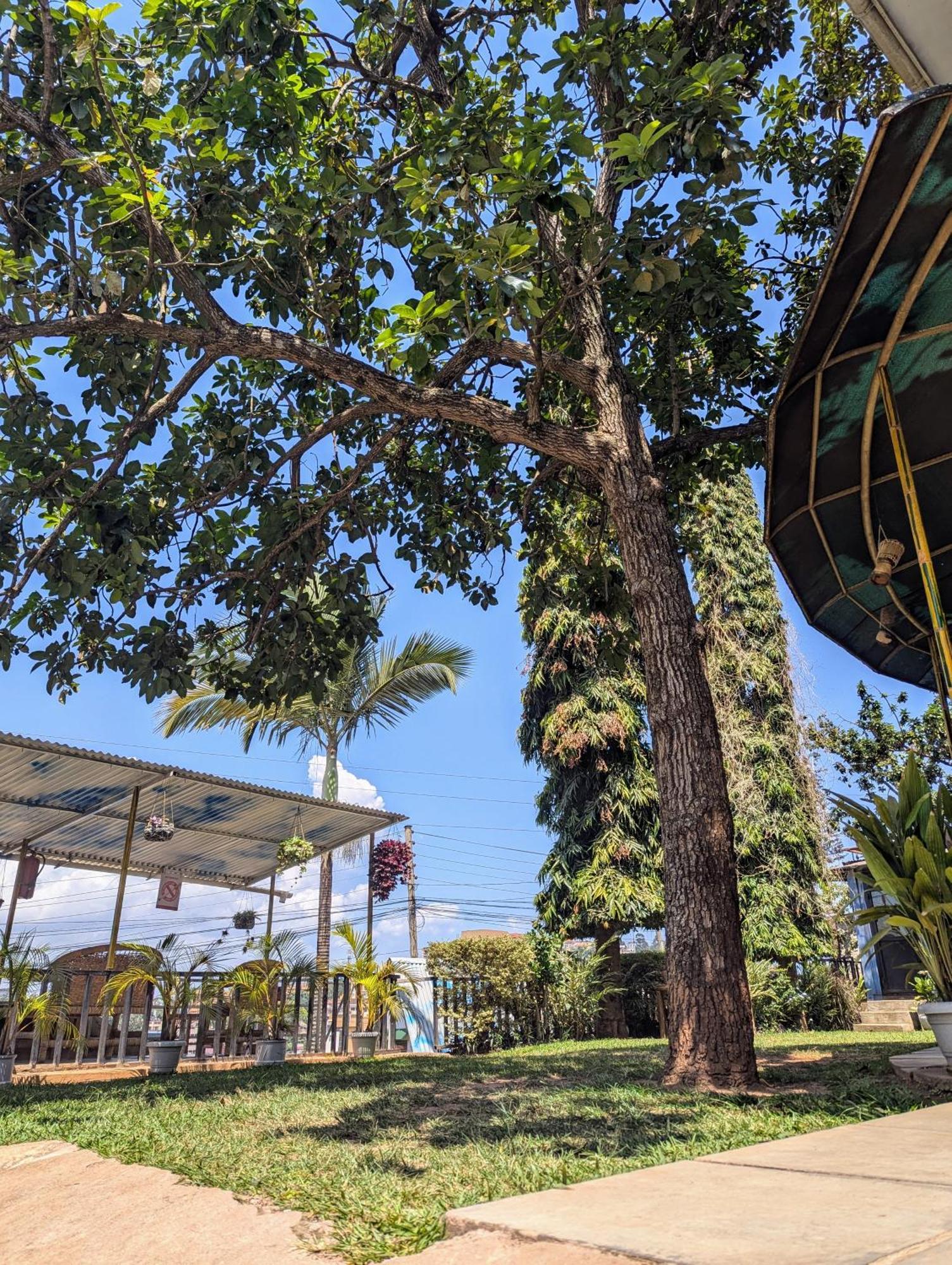 Luxury Acacia Villa With Kampala'S Best View Экстерьер фото